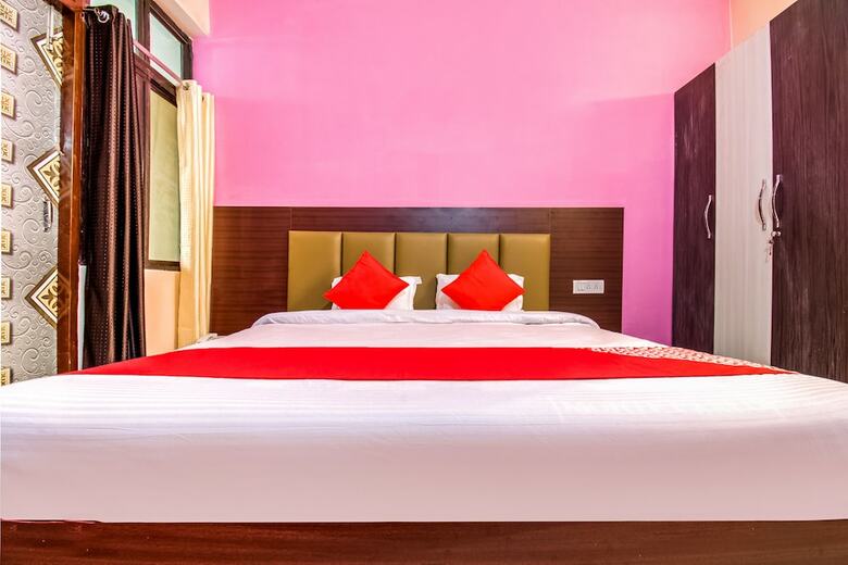Hotel Oyo 60034 Silver Estate Residency
