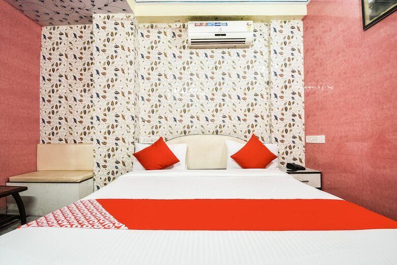 Hotel Oyo 48665 Kesar Palace