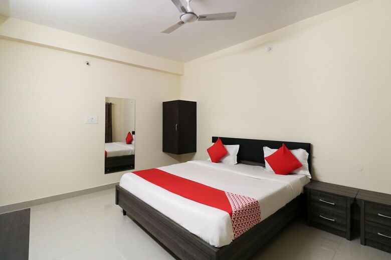 Hotel Oyo 43835 Imperial Stays