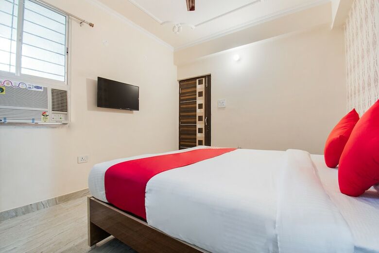 Oyo 47006 Hotel Magadh Palace