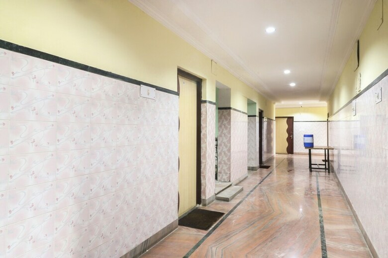 Spot On 49918 Hotel Ganapati