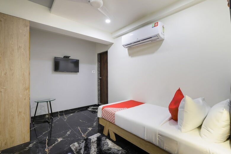 Oyo 45723 Hotel Pearl