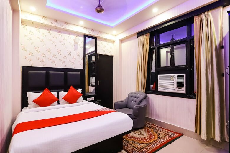 Oyo 40476 Hotel Devi Darbar