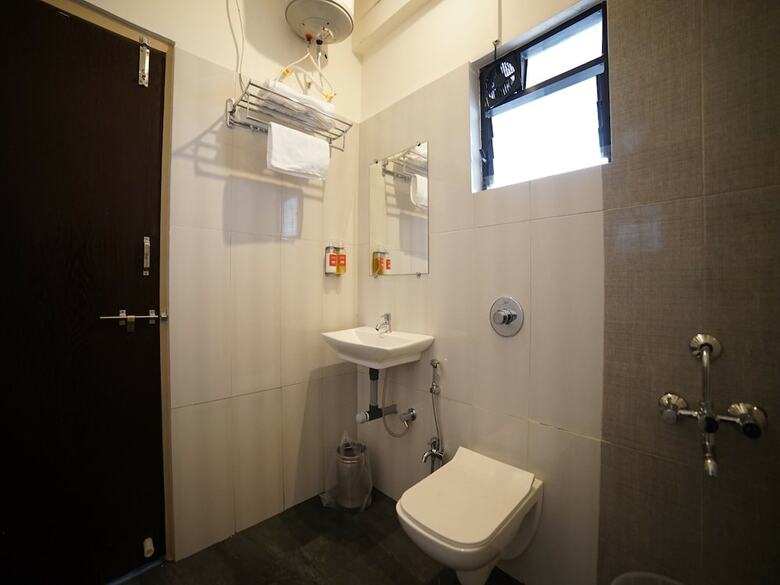 Hotel Oyo Flagship 36859 Bhakti Sankul