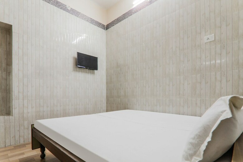 Spot On 60788 Hotel Venkatesh