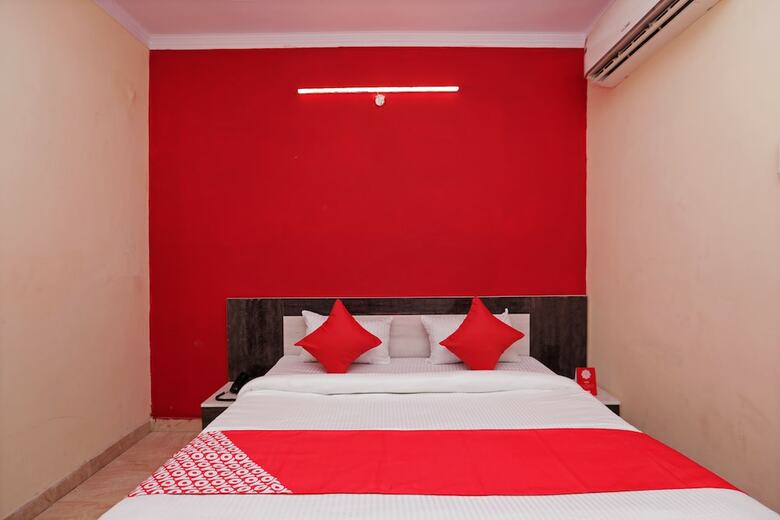 Oyo 37246 New Hotel Swastik