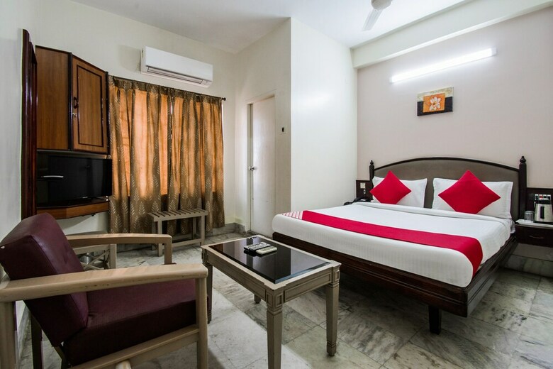Oyo 48707 Hotel Bhavani Residency