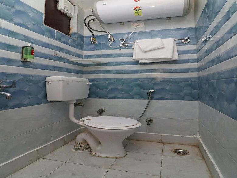 Hotel Oyo Flagship 39600 Sathguru Residency
