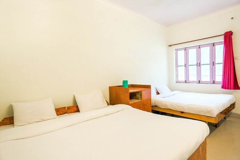 Spot On 44566 Hotel Gautam Park
