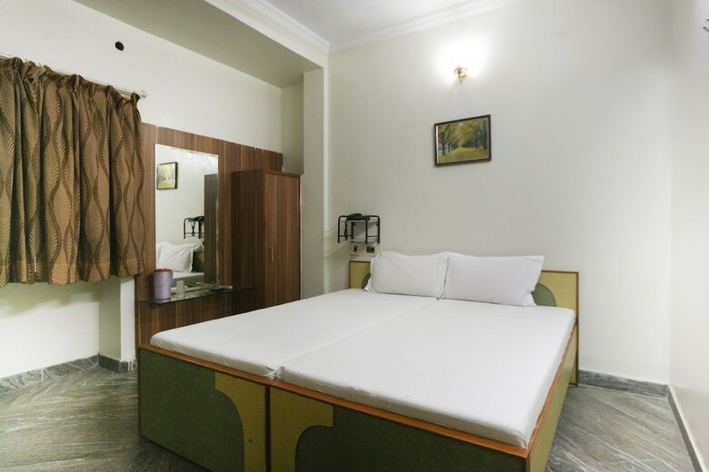 Spot On 60108 Hotel Le Palace