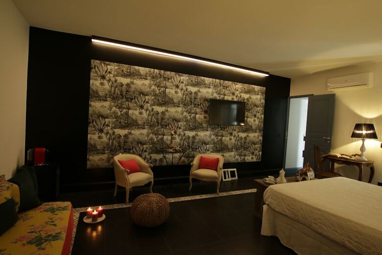 Hotel Sekeles Suites And Spa