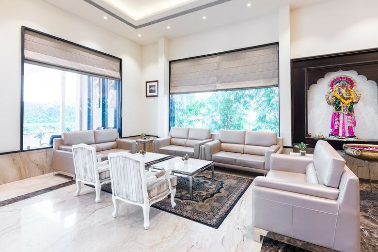 Hotel Palette - Deepali Palace