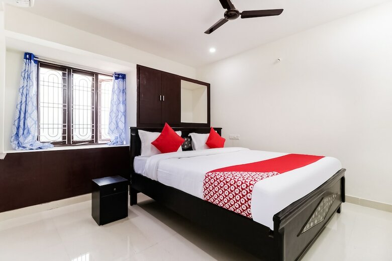 Hotel Oyo 46726 Victory Grand