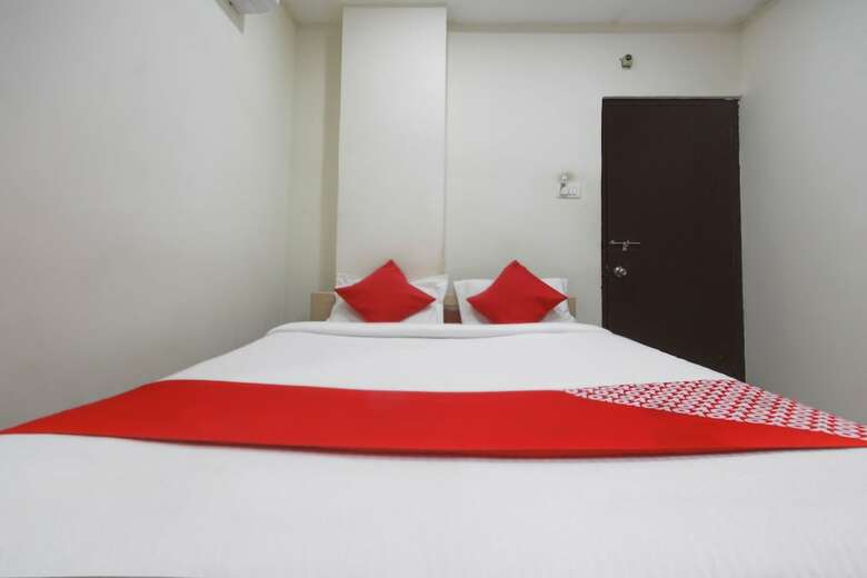 Oyo 47565 Hotel Cm Residency