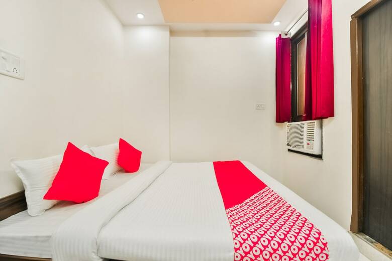 Oyo 44605 Hotel Skyway