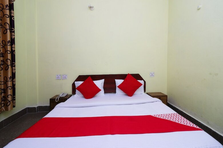 Oyo 44250 New Hotel Shivlok