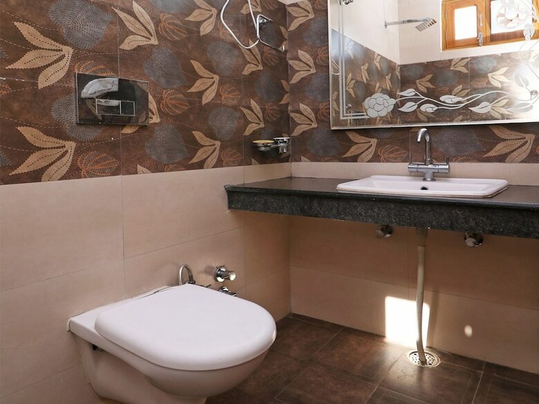 Hotel Oyo 44607 Glorious Resort
