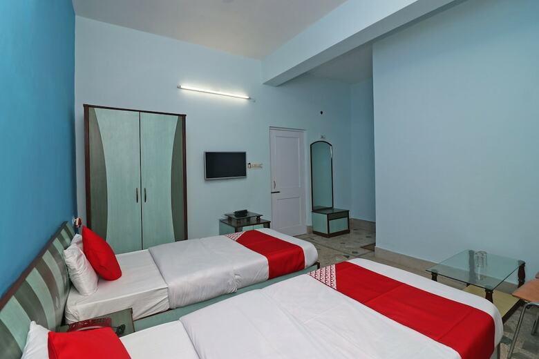 Oyo 37989 Hotel Debarshi