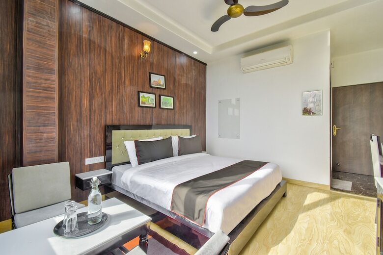 Hotel Collection O 44170 Vaishali Plaza Jaipur