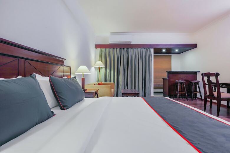 Hotel Collection O 40310 Devasthali