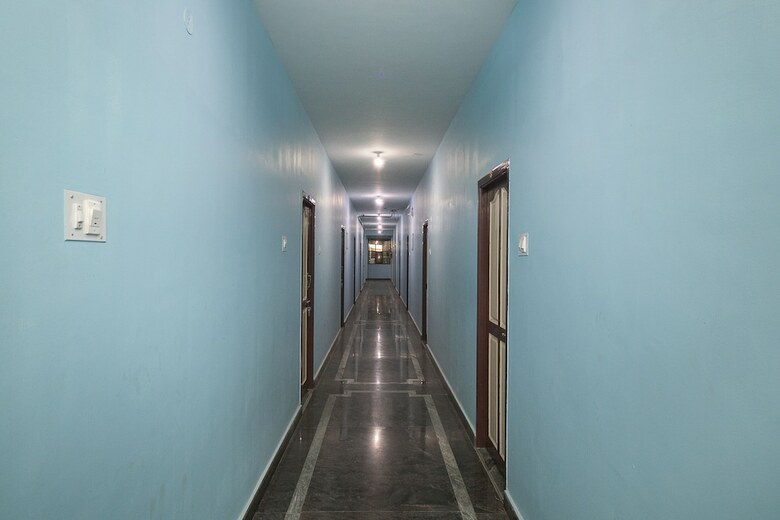 Hotel Oyo 39877 Cs Residency
