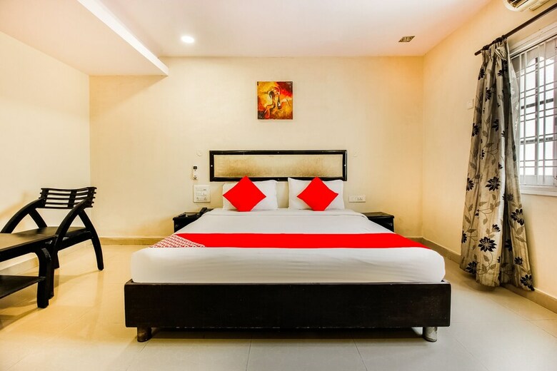 Hotel Oyo 46806 Sg Comforts