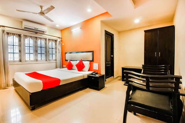 Hotel Oyo 46806 Sg Comforts