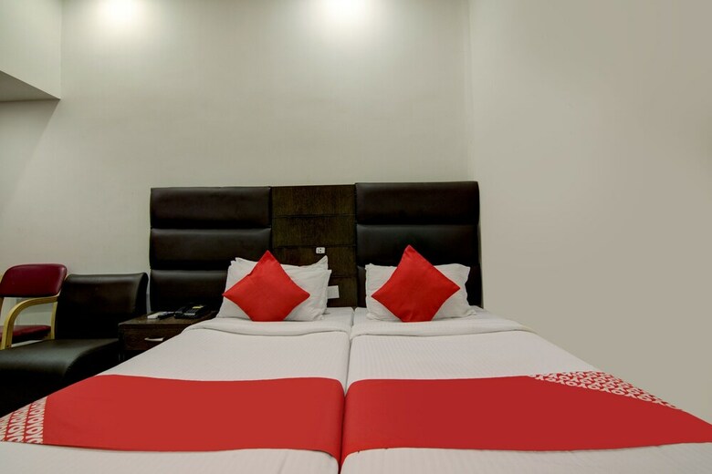 Hotel Oyo 42768 Sai International