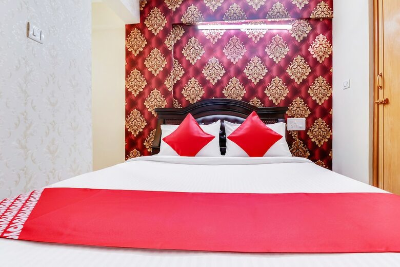 Hotel Oyo 40835 D S Residency