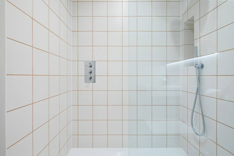 Charterhouse Apartments