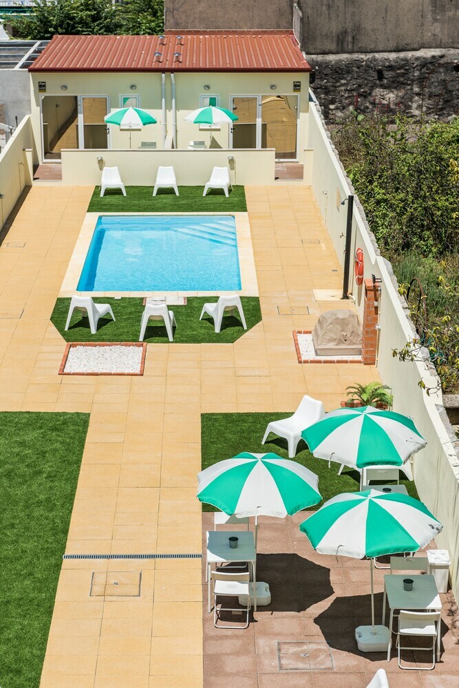 731 Costa Cabral Metro Residence