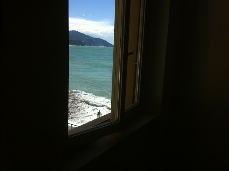 Hotel Affittacamere Lo Scoglio