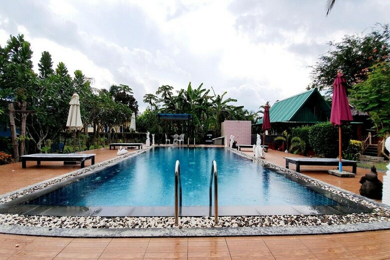 Oyo 967 Andathien Pool Villa Aonang