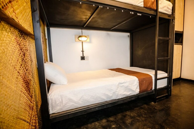 Hostal Unbound Hostel