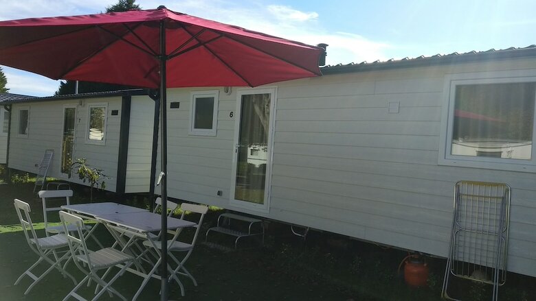 Camping Playa De Troenzo