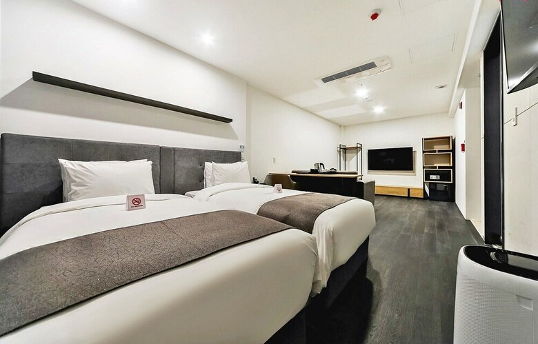 Hotel Noble Stay