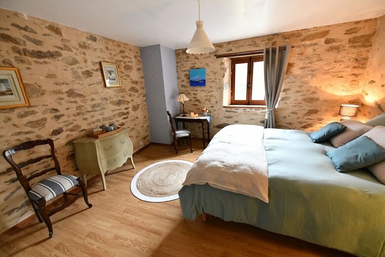 Hotel La Vall�e Du Launay