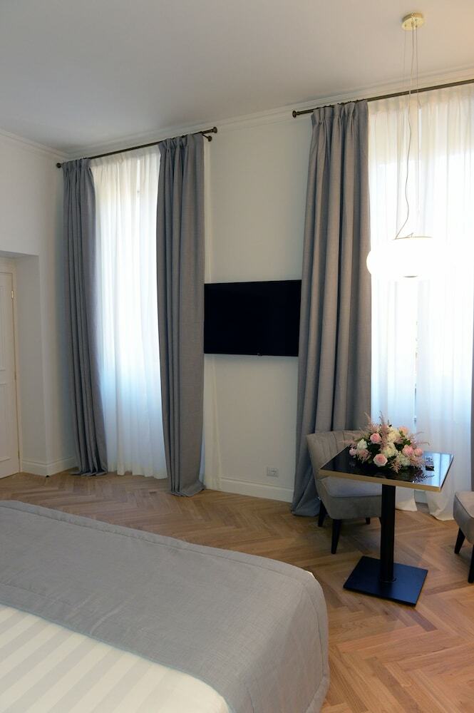 Bed & Breakfast Spagna Luxury Rooms