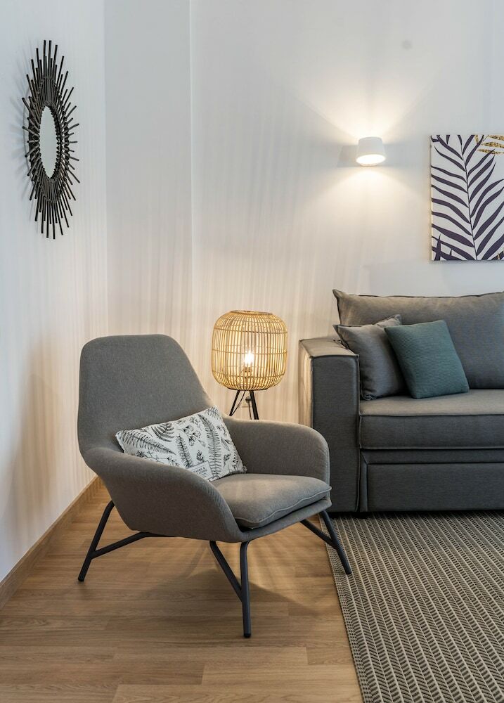 Mouson Bright Apartment Next To The Sea