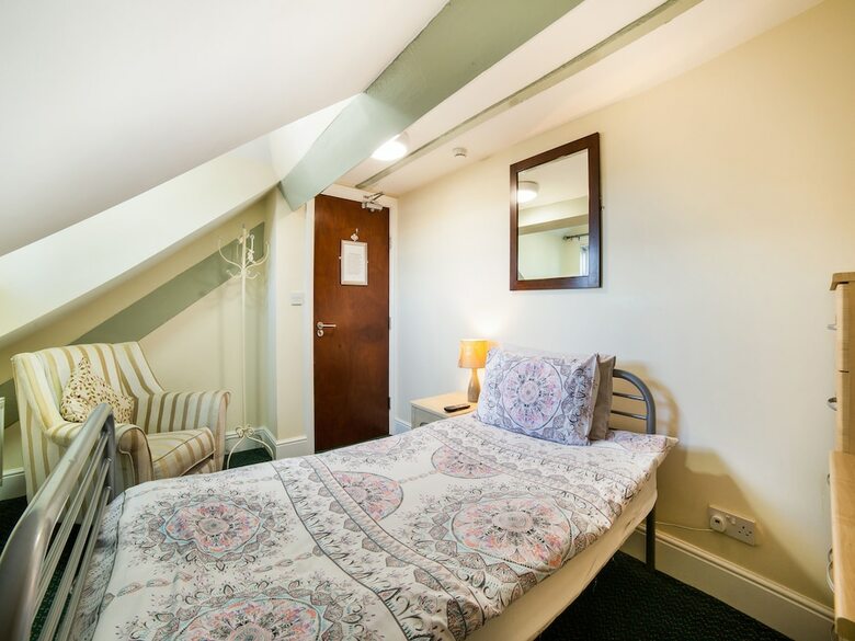 Oyo Hotel 119