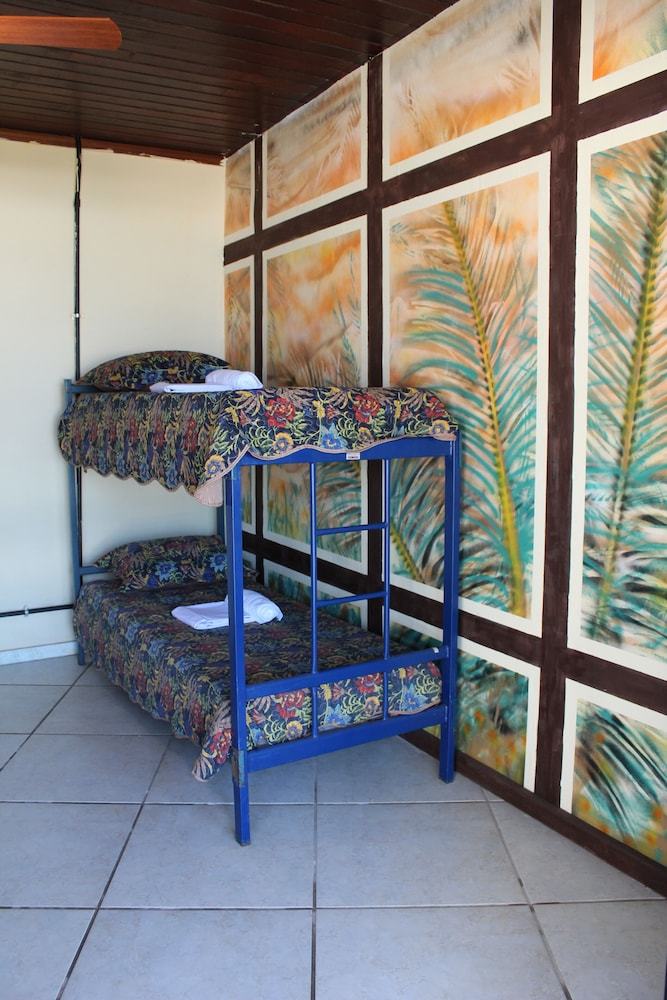 Hostal Longboard Paradise Hostel