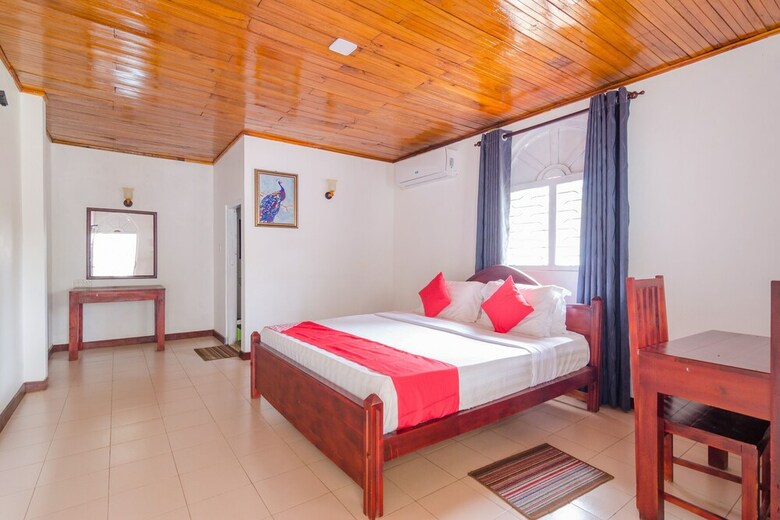 Spot On 555 Hotel Gangotri