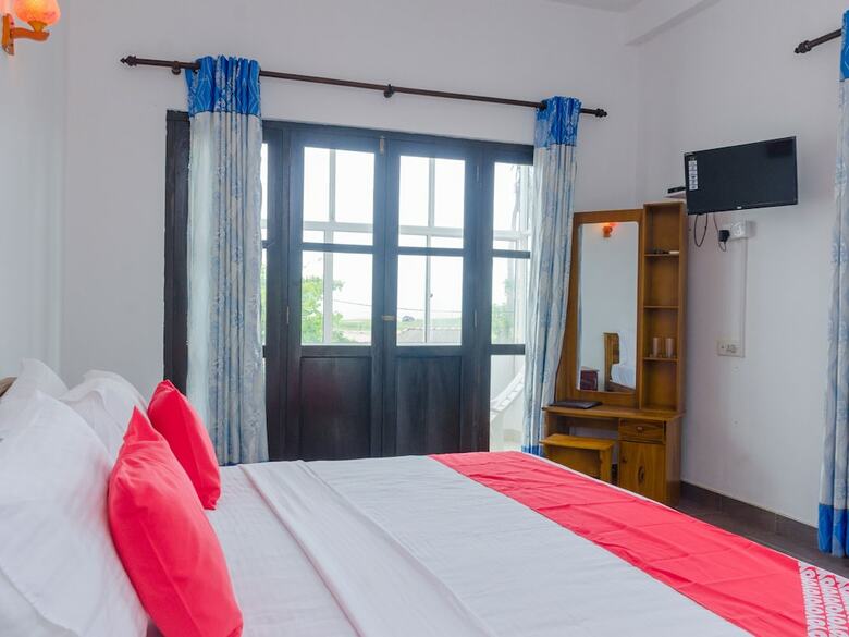Oyo 406 Moya Hotel & Beach Resort