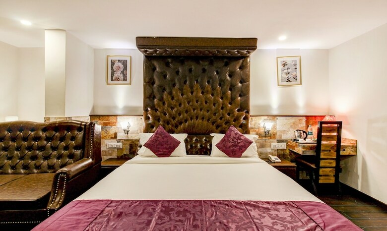 Hotel Treebo Tryst F One