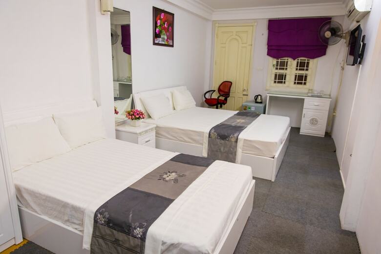 Hong Gia Tue Hotel