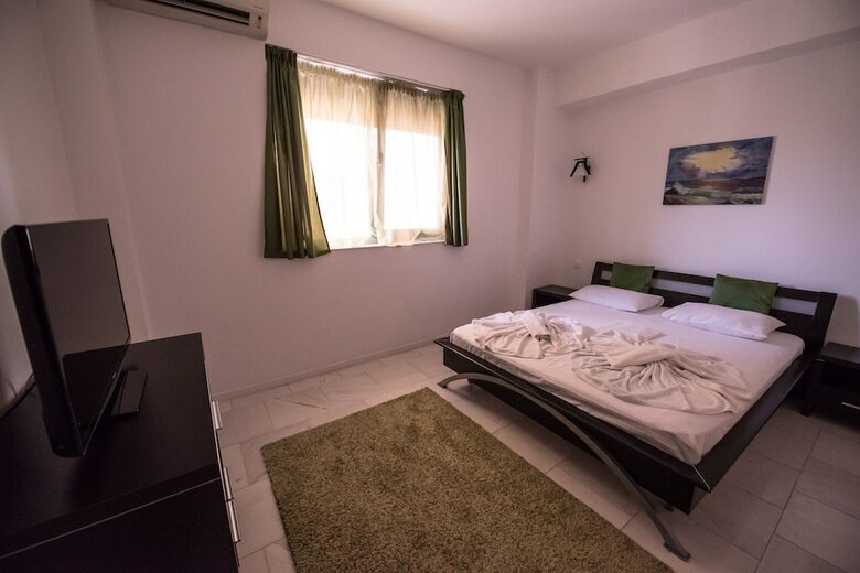 Sns Apartament In Villa Sophia