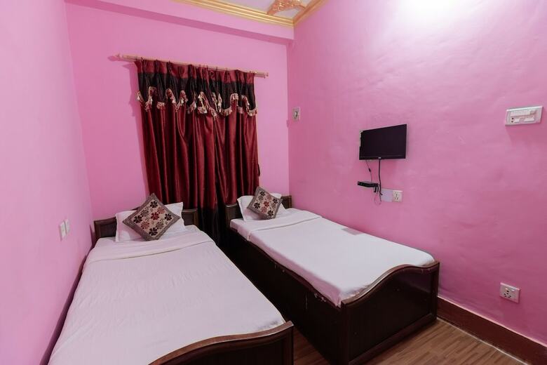 Spot On 617 Hotel Hemant