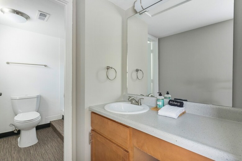 The Relaxing Lakeside Suites