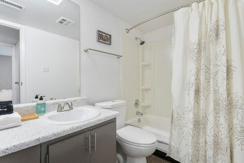 The Relaxing Lakeside Suites