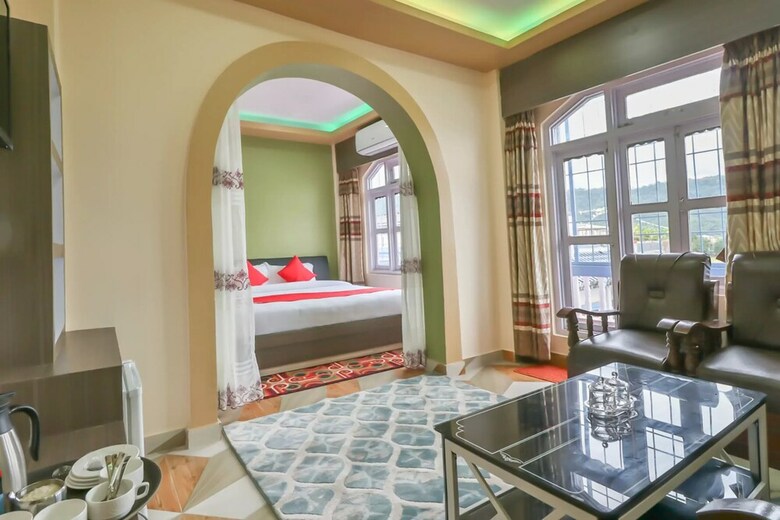 Oyo 615 Hotel Turahi